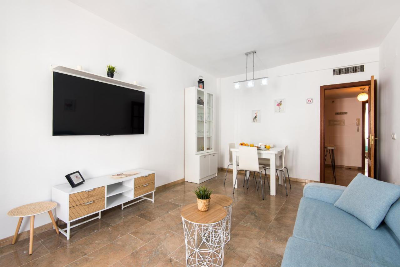 Apartament Center 2bed 2b Aircon Wif And Parking Free